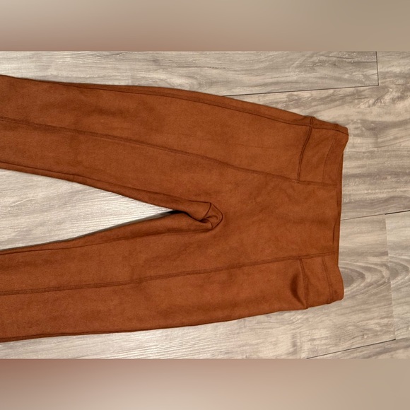 Spanx - Faux Suede Leggings NWOT - Picture 6 of 11